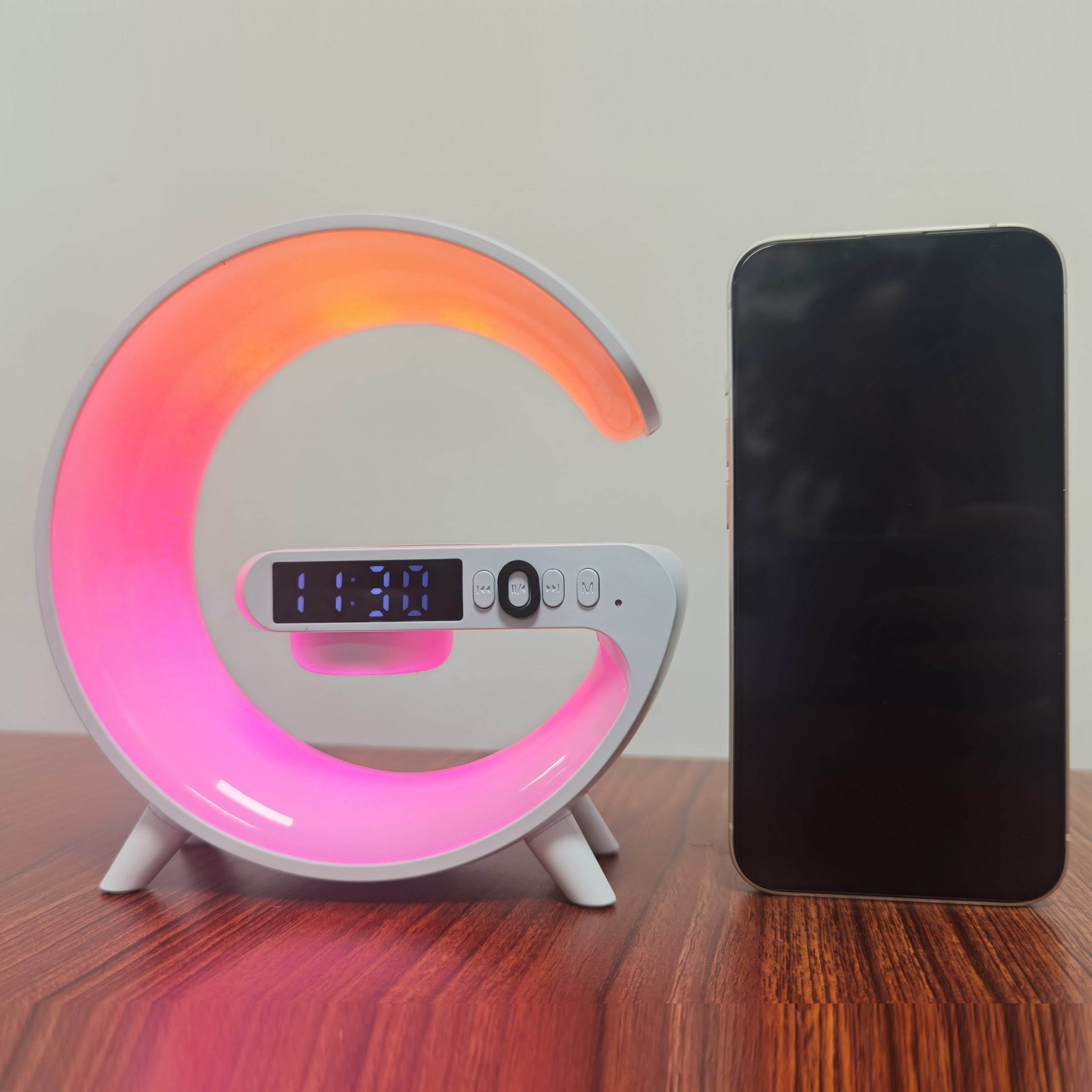 Altavoz inalámbrico con carga rápida y luz RGB